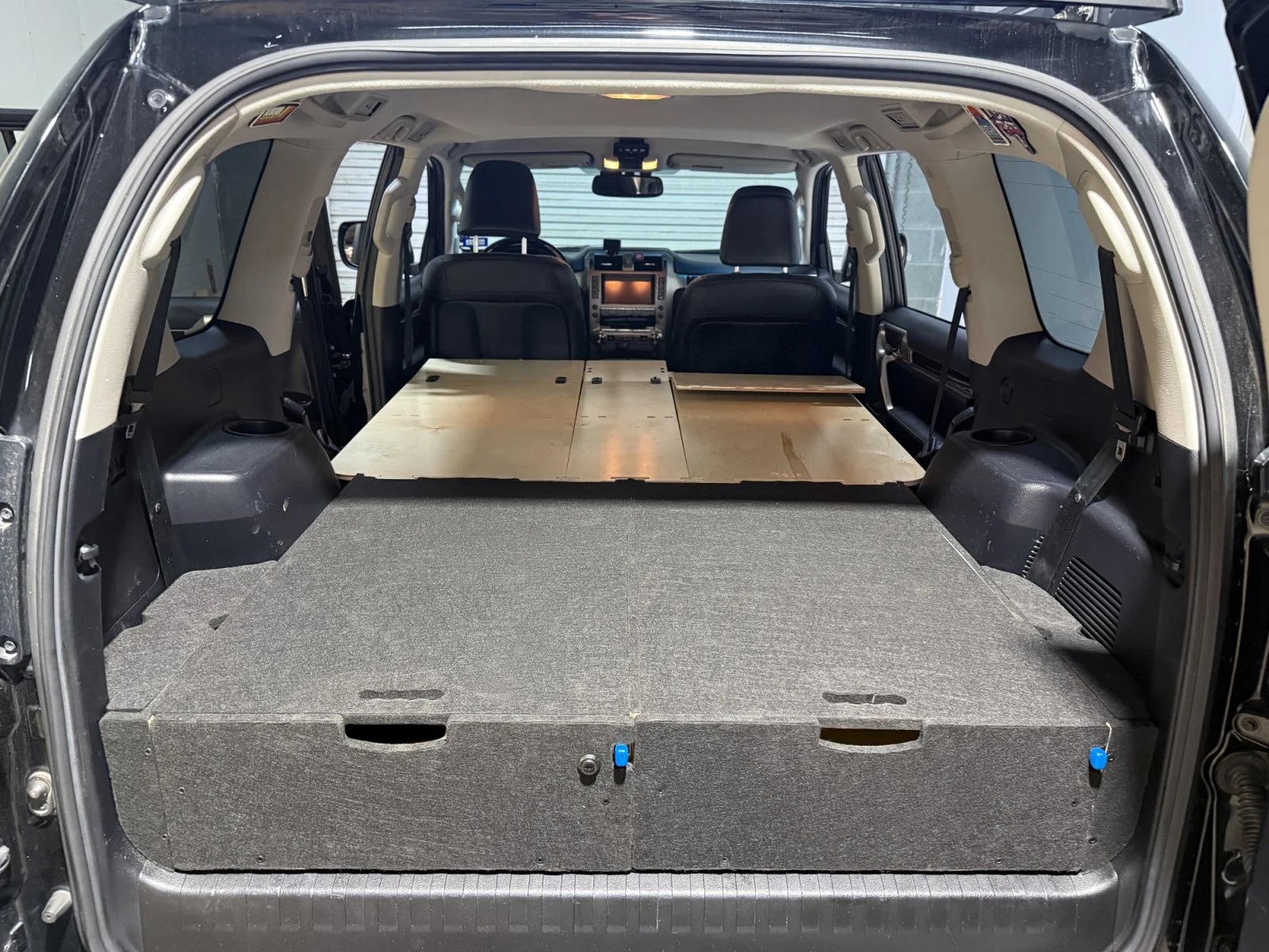 15-sleeping-platforms-lexus-gx460.webp