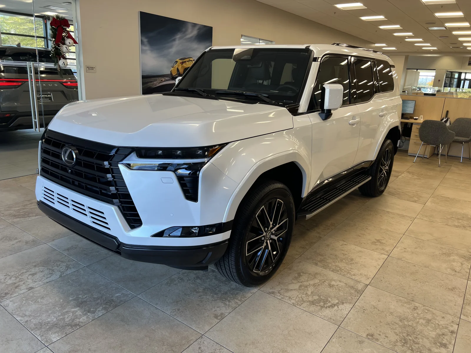 Lexus GX 550 Eminent White Pearl Photos ⚪