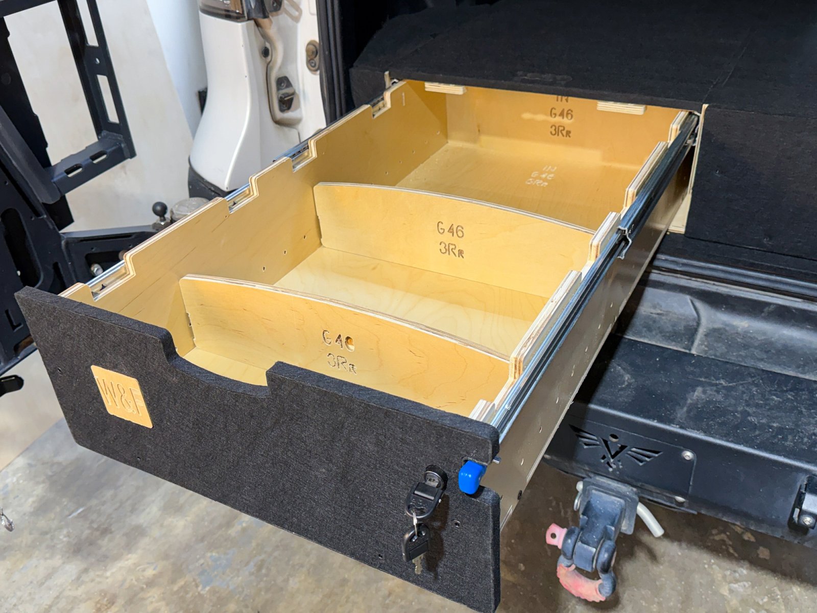 9-dividers-drawers-lexus460.jpg
