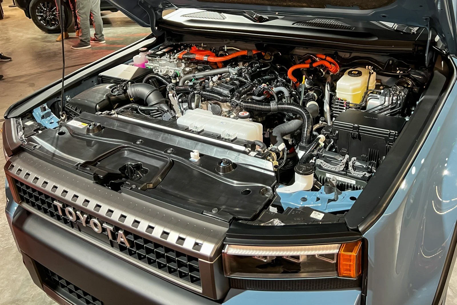 gearjunkie-landcruiser-engine-photo-2024.webp