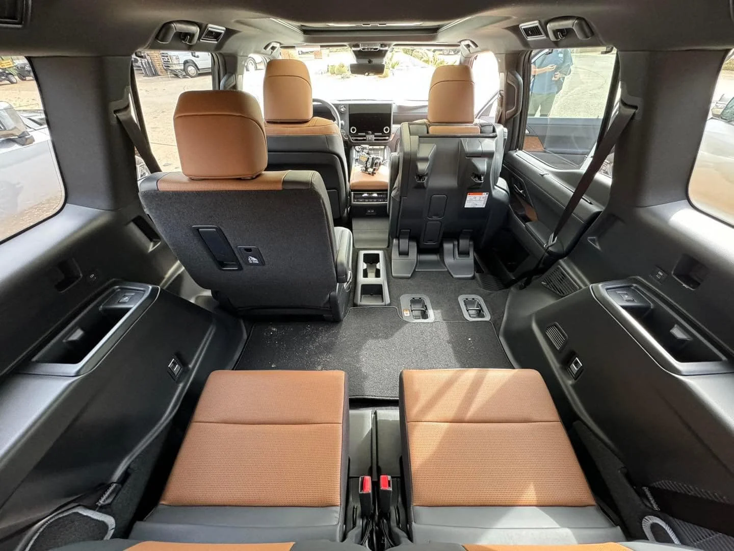 gx550-6-seat-config-1.webp