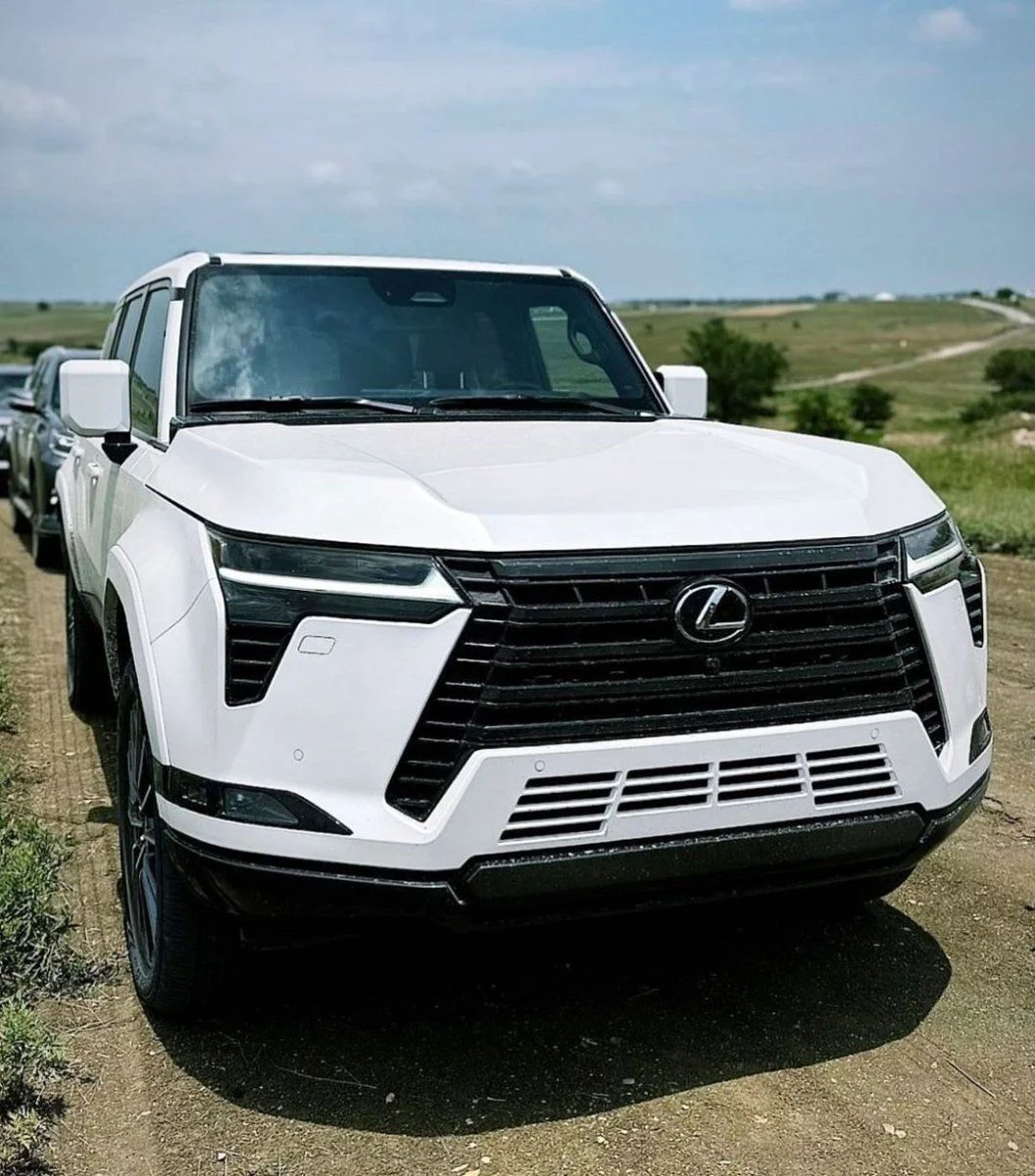 gx550-white-trail1.webp