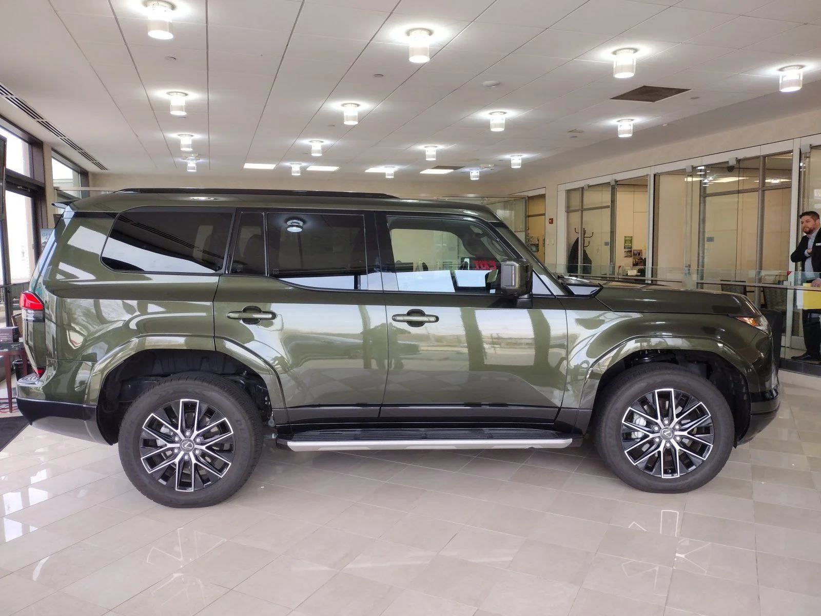 Lexus GX.webp