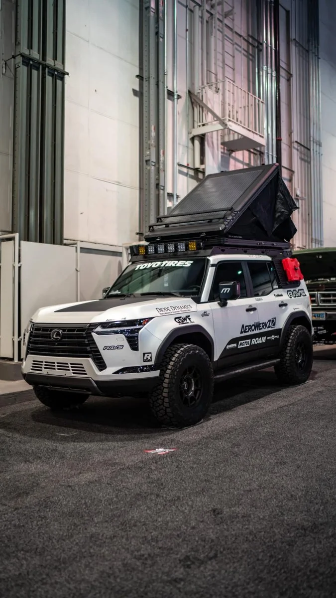 lexusgx-550-sema-2024-white1.webp