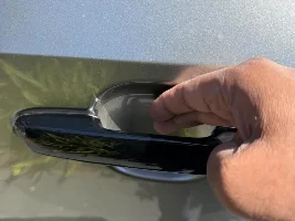 Another GX feature discovered by accident -  one touch door handle - lock and unlock.
