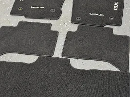 GX550 Carpet Floormats