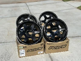 Rays Te37SB 18 inch 8+38 265/70/18 Ridge grapplers