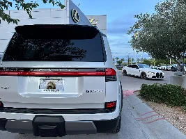 Lexus GX 550 Eminent White Pearl Photos ⚪