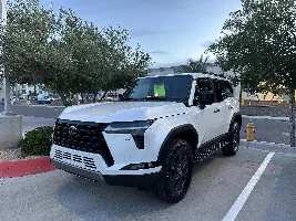 Lexus GX 550 Eminent White Pearl Photos ⚪