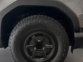Need help deciding: What color Vossen HFX-1 for the Incognito Gray?