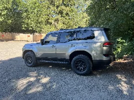 GX550 Atomic Silver Photos 💿