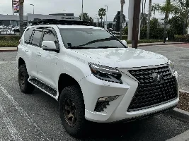 What vehicle will the GX550 replace?