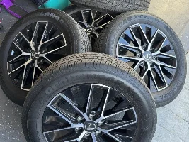 20" Premium + Wheels/Rims, TPMS and spare tire - Los Angeles