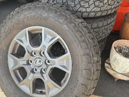 OEM Lexus GX 550 Overtrail Wheels & Tires – Like New (Only 2,800 Miles!) 🔥