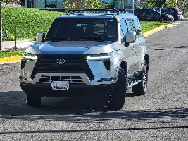 24 Lexus GX550