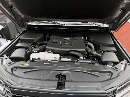Hood flutter fix