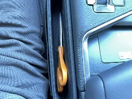 Enhancing basic storage in driver/passenger area