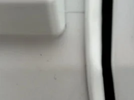 Side body moldings
