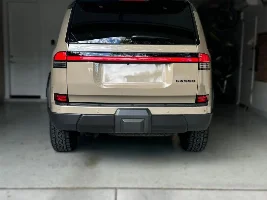 Gray front bumper piece on Overtrail +
