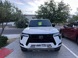 Lexus GX 550 Eminent White Pearl Photos ⚪
