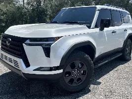 Lexus GX 550 Eminent White Pearl Photos ⚪