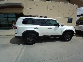 Lexus GX 550 Eminent White Pearl Photos ⚪