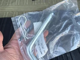 Locking hitch pin