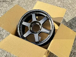 TE37 Progressive Model 1 18x9 +0