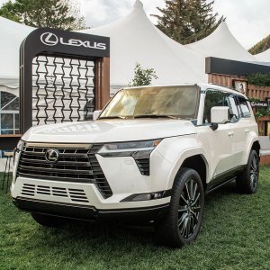 24-White-Front-Drivers-GX550.jpg