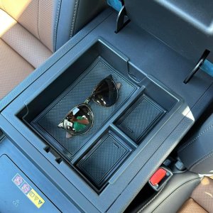 lexus-gx550-console-divider.jpg