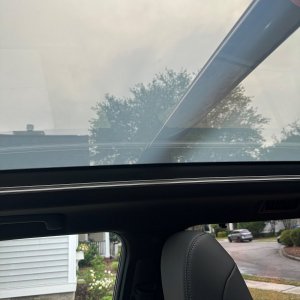 Panoramic glass roof clear.jpg