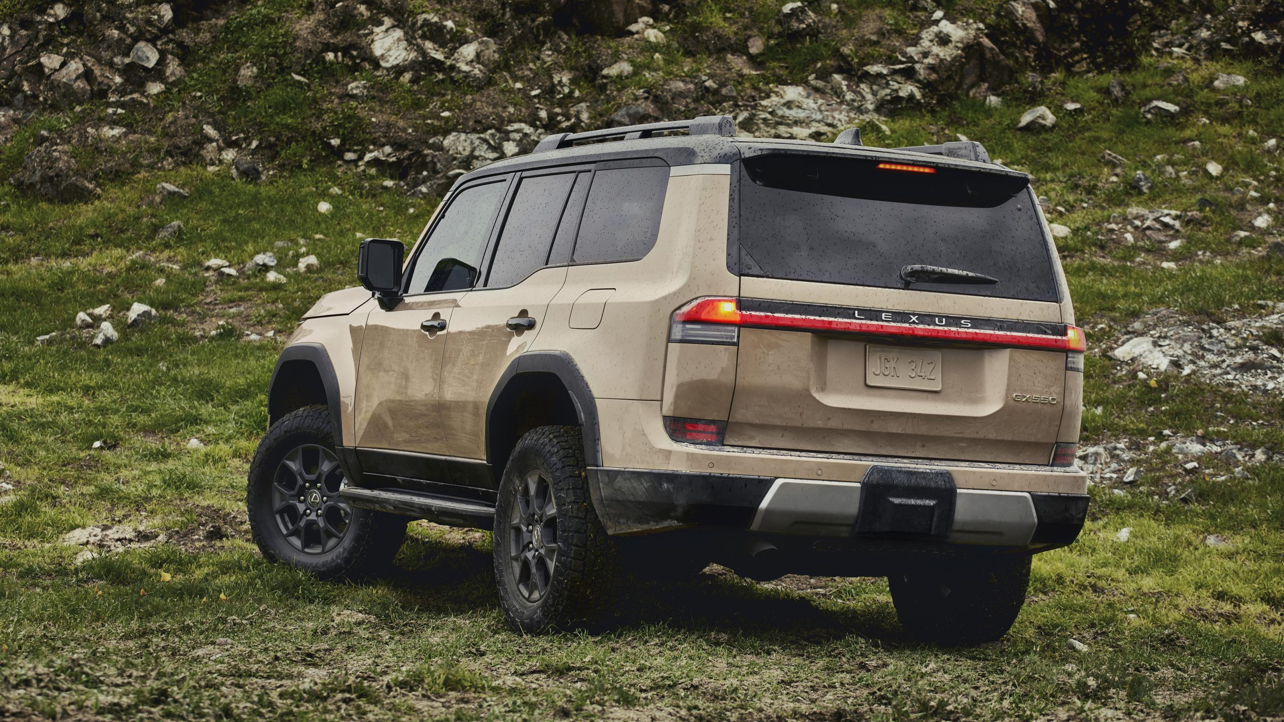 2024_Lexus_GX_Overtrail_001-scaled.jpg