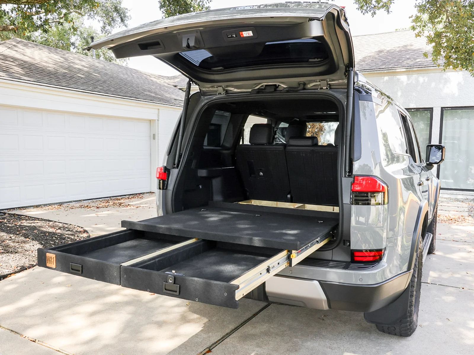 3-storage-system-lexus-gx550.webp