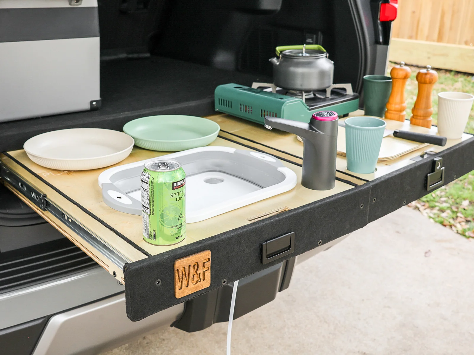 7-cook-on-the-go-system-lexus-gx550.webp