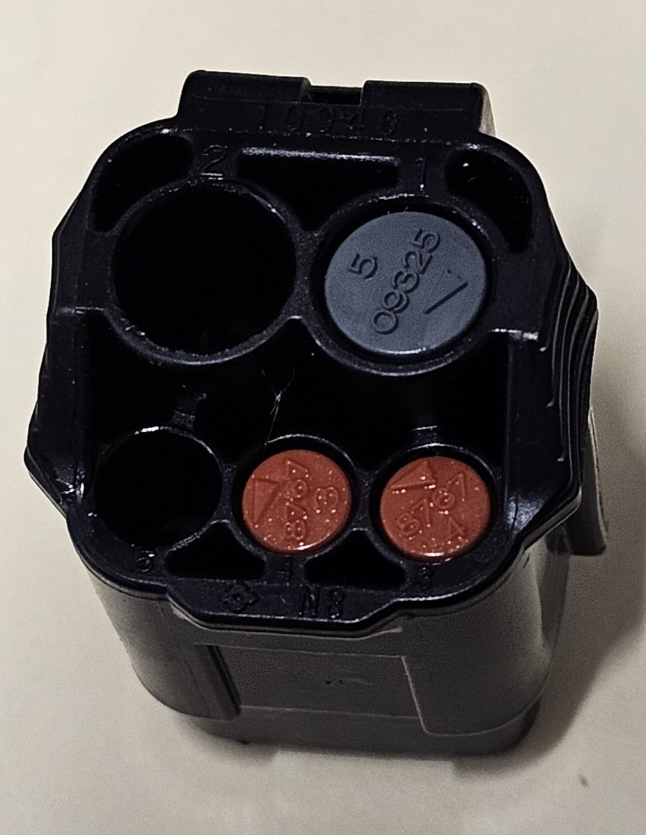 Connector 3.jpg