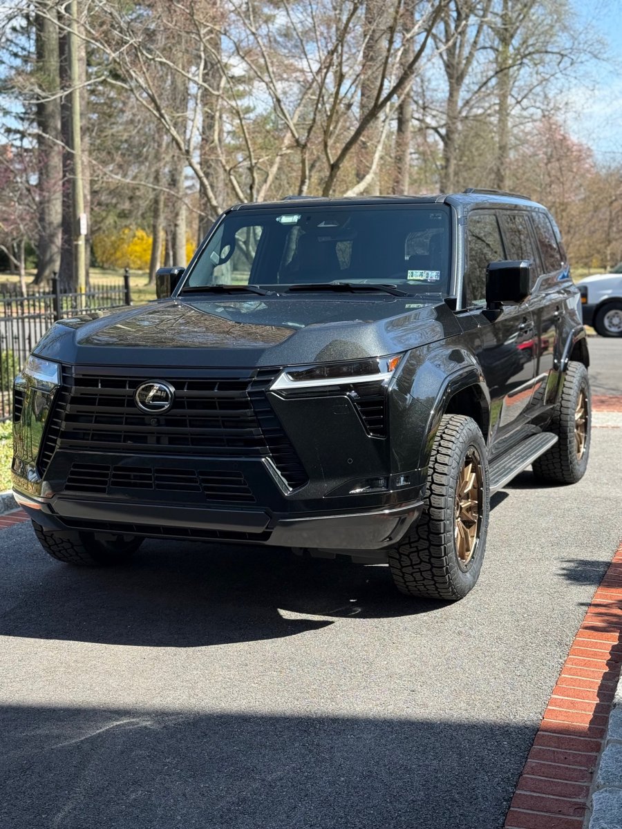 Lexus1.jpeg