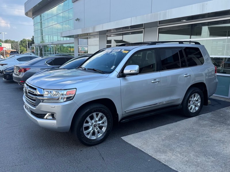 2018-Toyota-Land-Cruiser.jpg